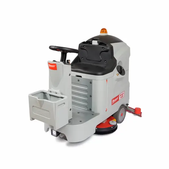 Аккумуляторная поломоечная машина с местом оператора Bennett Ranger R660b (с литиевым АКБ 120 а/ч)