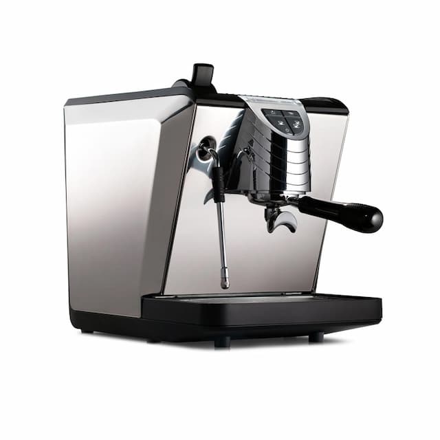 Oscar II Nuova Simonelli tank Black+prof. pressostat заливная, кофемашина эспрессо для дома, офиса и ресторана 